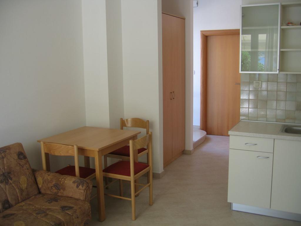 Apartments Car Šilo Zimmer foto